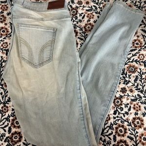 Hollister Low Rise Super Skinny Jeans